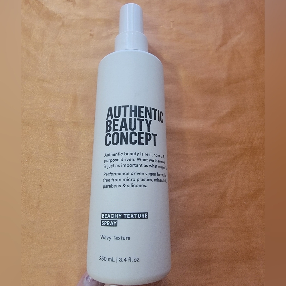 NEW Authentic Beauty Concept Beachy Texture Spray